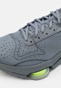 Nike Sportswear Trainers - black