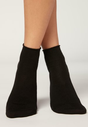 KURZE OHNE RAND - Socks - nero