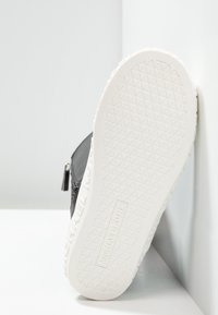 Michael Kors Kids ZLEMOLIME - Kozaki