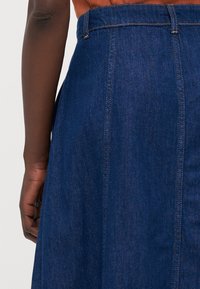ONLY Tall ONLKLARA A LINE SKIRT  - A-vonalú szoknya - medium blue denim