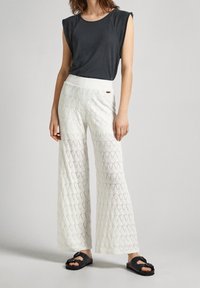 Pepe Jeans Tygbyxor - off-white