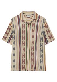 Camicia a maniche corte con bottoni di colore beige, caratterizzata da audaci righe verticali in rosso, blu e verde, con un motivo geometrico di diamanti e frecce.