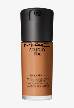 MAC STUDIO FIX FLUID SPF15 OIL CONTROL - Fond de teint - nc46
