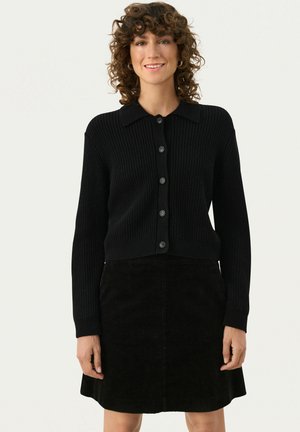 LUCIANNAPW CA - Vesta na kopčanje - black