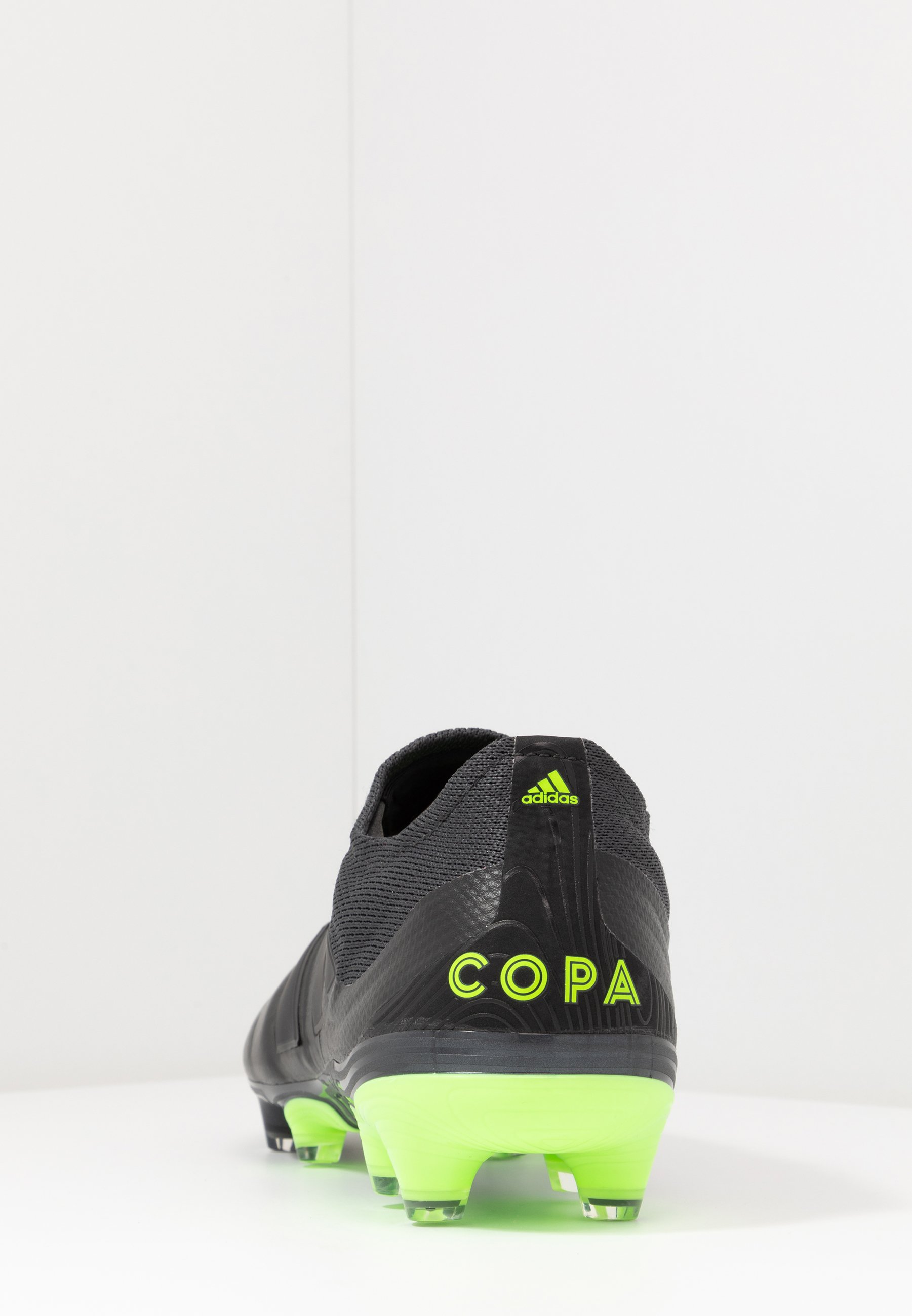 adidas crampons copa