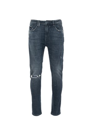 Zesvětlé tmavě modré džíny s úzkým střihem, které mají zdrsněné záplaty, přední zapínání na knoflíky a design s pěti kapsami. Povrchová textura je hladká.