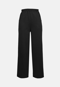 Pantalones de pierna ancha negros, hechos de una tela suave, con una cinturilla elástica y dos bolsillos laterales. Textura lisa sin patrones visibles.