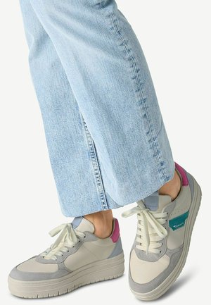 Sneakers - multicolor