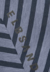 Thumbnail Image 6