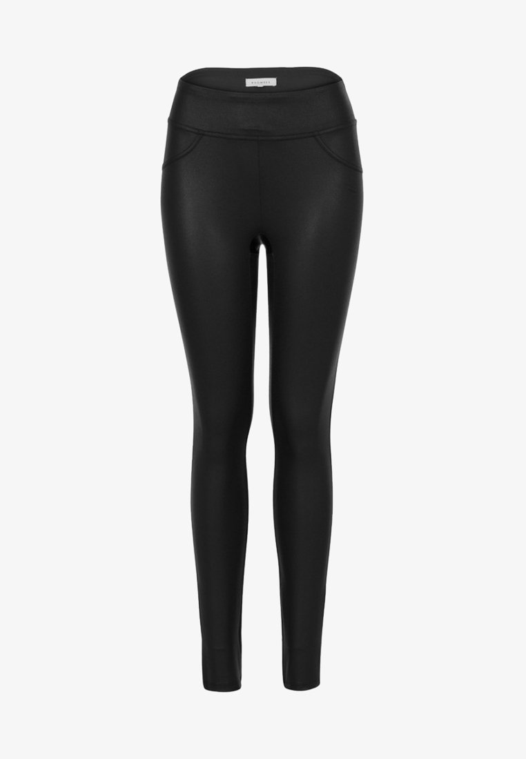 Zwarte legging met een gladde, rekbare stof en een hoge tailleband. Ze hebben twee voorzakken en een nauwsluitend ontwerp.