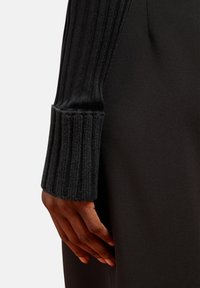 Doppelgänger Jumper - black plain