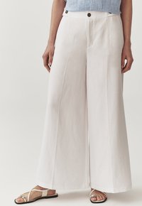 TATUUM Nohavice - white