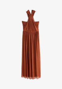 Unselected, rust brown