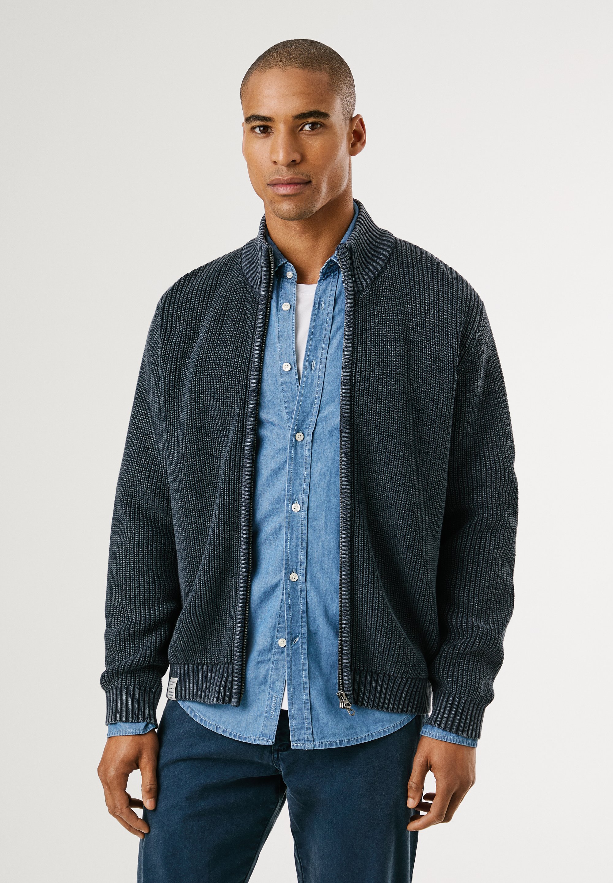 Blauer Peter Cardigan Con Zip In Lana Merino – Maglione Marino Fatto A Mano In Germania, 10 Colori