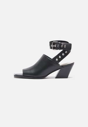 LEATHER - Riemensandalette - black