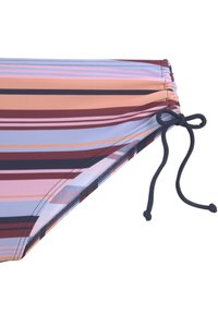 Dažādu krāsu svītrainas bikini apakšdaļas, rozā, zilā un bordo toņos. Ar savilktu sānu un auklu detaļu. Izgatavota no stiepjama auduma.