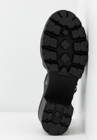 mtng SABA - Aukštakulniai sandalai - black
