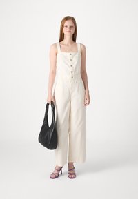 Levi's® DREA  - Kombinezonas su petnešomis - off-white