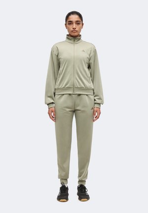 adidas Sportswear, FEELCOZY TRACKSUIT - Анцуг - khaki six