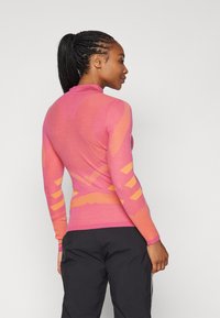 Kari Traa FAITH - Camisola interior - bright pink