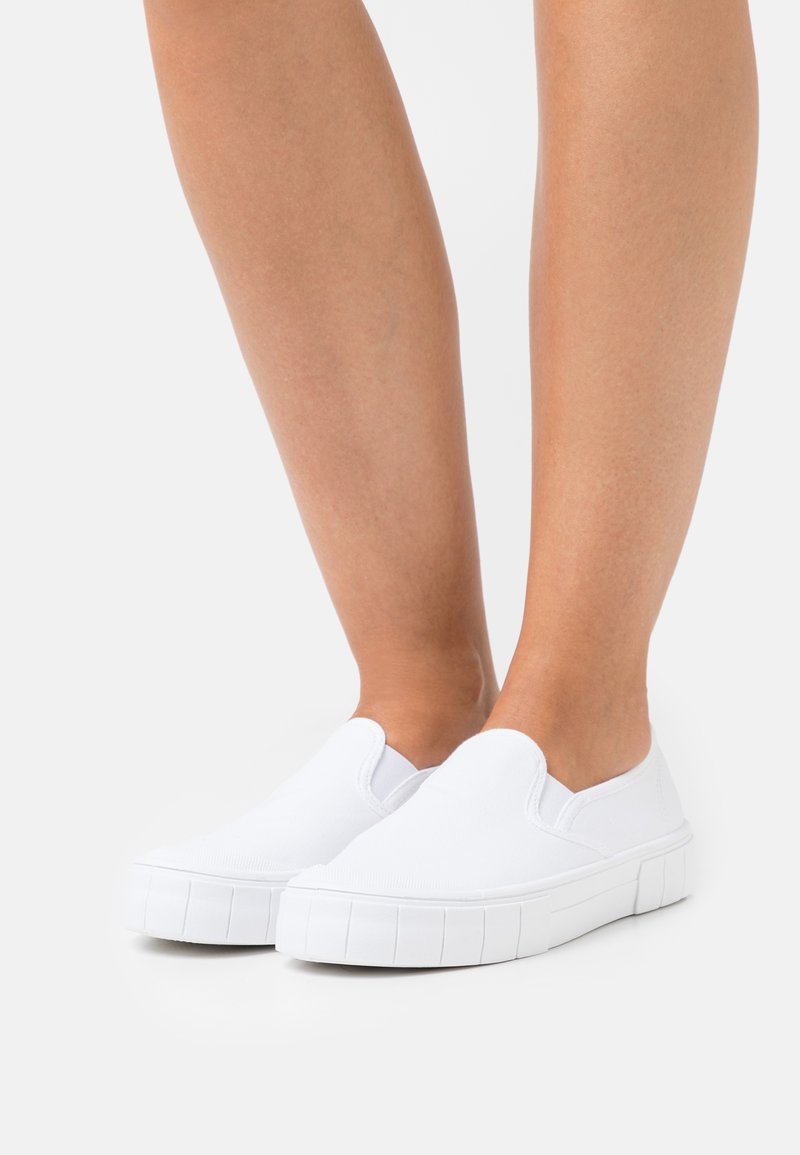 slip on rubi shoes