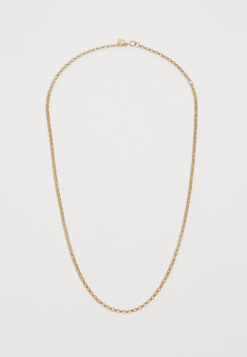 Zlatna lančana ogrlica s jednostavnim, povezanim dizajnom. Ima glatku teksturu i suptilan sjaj, zatvoren malim opružnim kopčom.