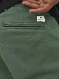 Jack & Jones Junior MARCO DAVE NOOS - Vászonnadrágok - mountain view