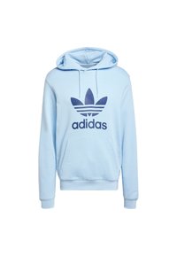 Felpa leggera blu realizzata in cotone misto, caratterizzata da una tasca frontale e cappuccio con cordino. Grande logo Adidas blu navy e design iconico con le tre strisce.