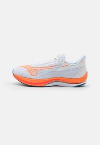 Mizuno WAVE REBELLION SONIC - Zapatillas running asfalto - white/light orange/blue ashes
