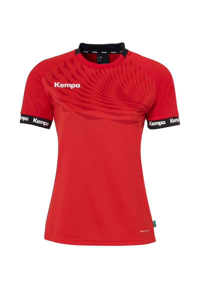 Camiseta deportiva roja de manga corta, con un patrón en espiral, cuello y puños negros. Logotipo "Kempa" en el frente y en las mangas.