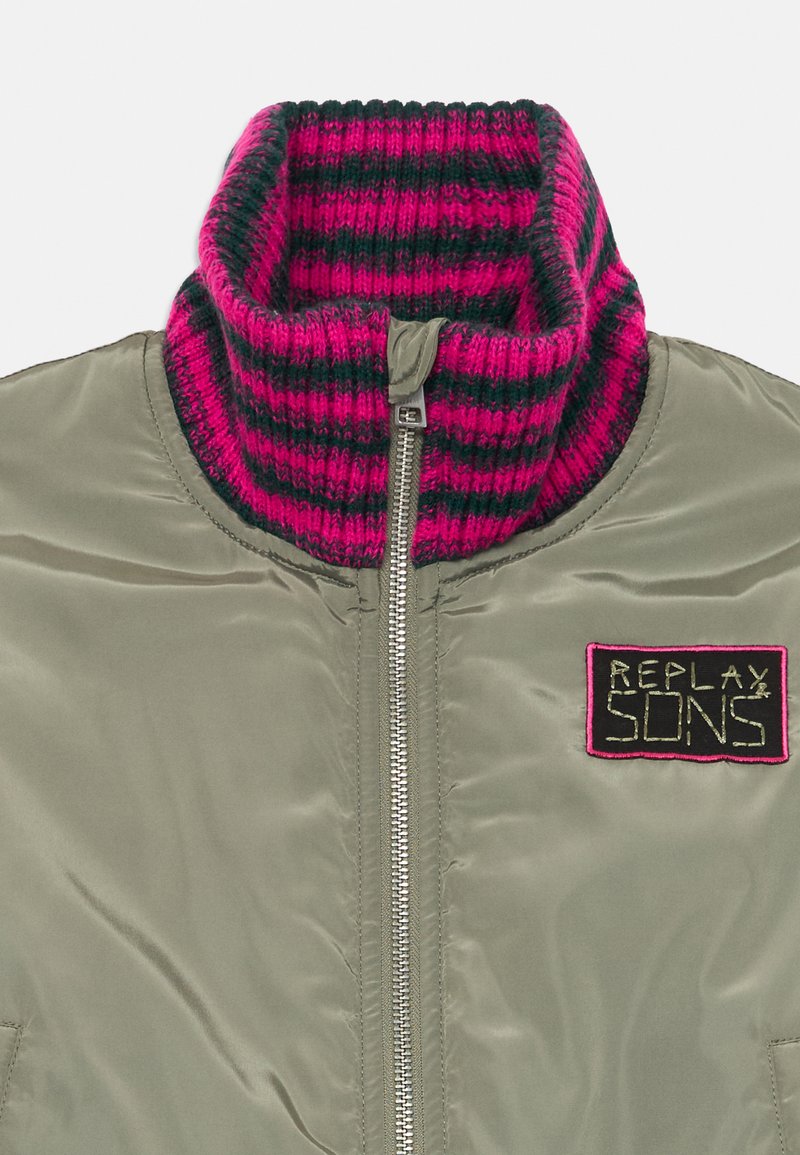 Replay Bomberjacke sage/hellgrün