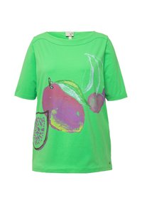 Ulla Popken FRUIT SHORT SLEEVE BOAT NECK GRAPHIC  - Camiseta estampada - kiwi