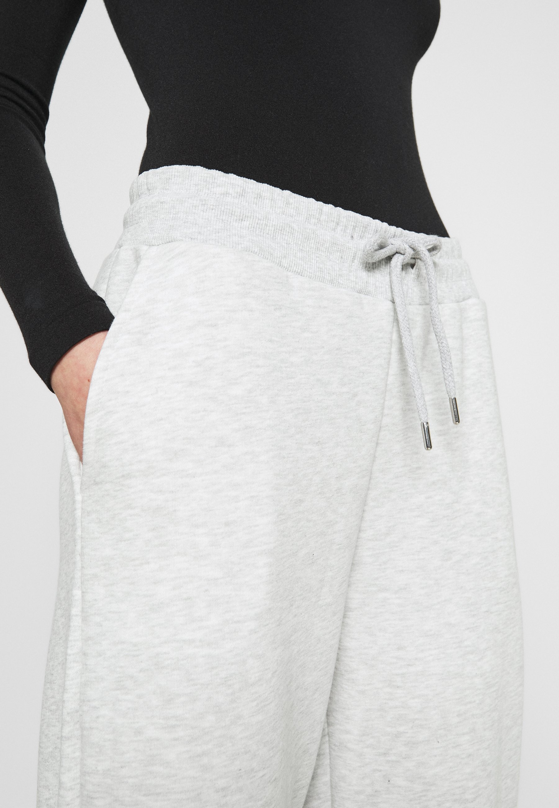 Women PERFECT SLOUCHY PANTS - Tracksuit bottoms Women PERFECT SLOUCHY PANTS - Tracksuit bottoms