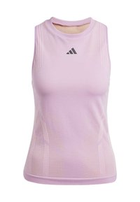 Lichtpaarse mouwloze sporttop met een ronde hals, voorzien van een subtiel geometrisch patroon en een zwart logo op de borst. Glad textuur.