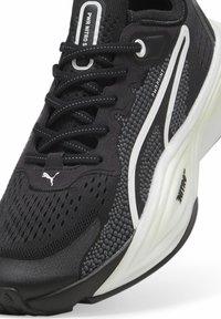 Puma PWR NITRO SQD2 - Chaussures de running sur route - black white