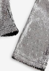 Next REGULAR FIT - SEQUIN BARDOT  - Tops ar garām piedurknēm - grey
