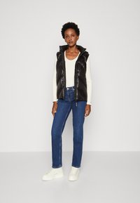 Tommy Hilfiger SLIM SCOOP - Pitkähihainen paita - calico