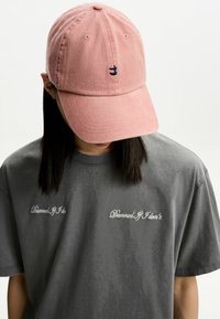 Bershka Sapka - pink