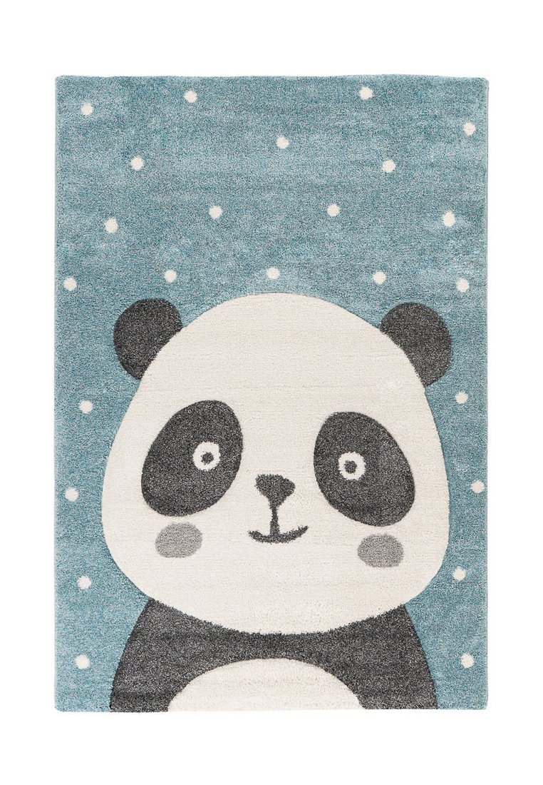 Panda-Design Teppich mit einem weißen Panda-Gesicht, schwarzen Akzenten und hellblauem Hintergrund. Besitzt ein gepunktetes Muster und eine plüschige Textur.