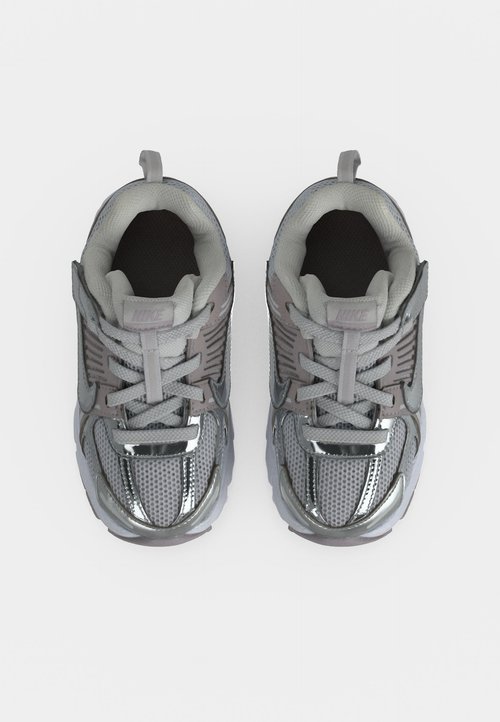 Nike Vomero 5 TD 'Vast Grey Silver Lilac' — photo 5