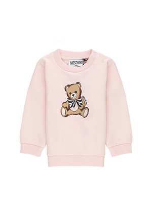 Felpa per neonati di colore rosa chiaro con un orsetto che indossa un papillon stampato sul davanti, polsini a coste e etichetta Moschino all'interno del colletto.