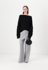 BLANCHE CARRICK - Strickpullover - black