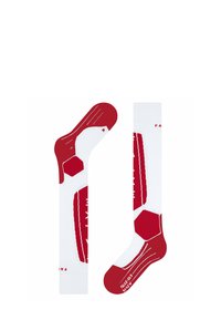 Weiße Socken mit roten Akzenten und grafischen Fußballmotiven. Mit glatter Textur und auffälliger Schrift auf jeder Socke. Markanter sportlicher Stil.