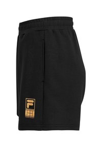 Shorts neri con cintura elastica, tasche laterali e un logo dorato che presenta "F" e "Tennis Society" sulla gamba inferiore.