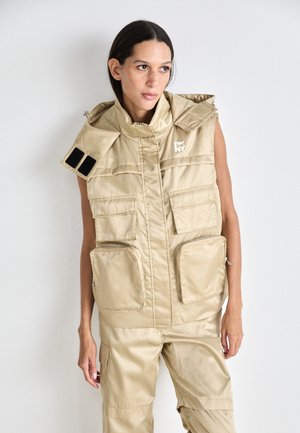 PUFFER VEST - Chaleco - beige