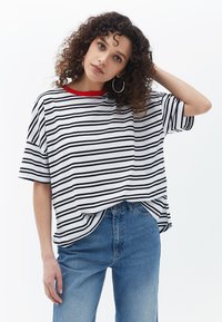 T-Shirt print - black stripe