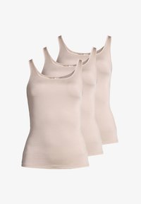 Selezionato, latte macchiato