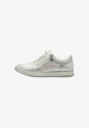 Metalni srebrni tenisice s glatkom kožnom gornjom stranom, dizajnom na vezanje, izraženim bočnim patentnim zatvaračem i udobnom podebljanom potplatom.