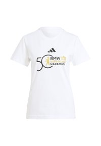 Valkoinen lyhythihainen t-paita, jossa musta-kultainen teksti "50 BMW Berlin Marathon" ja tekstiä yläpuolella Adidas-logo. Puuvillamateriaalia.