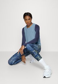 Athleta ULTIMATE MUSCLE TANK - Top - quarry blue